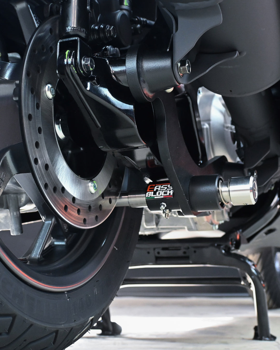 Yamaha XMAX 300 Wheel Lock Anti-Theft | EasyBlock